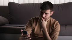 5 oczywistych sygnałów, że ktoś potajemnie kontroluje Twój telefon